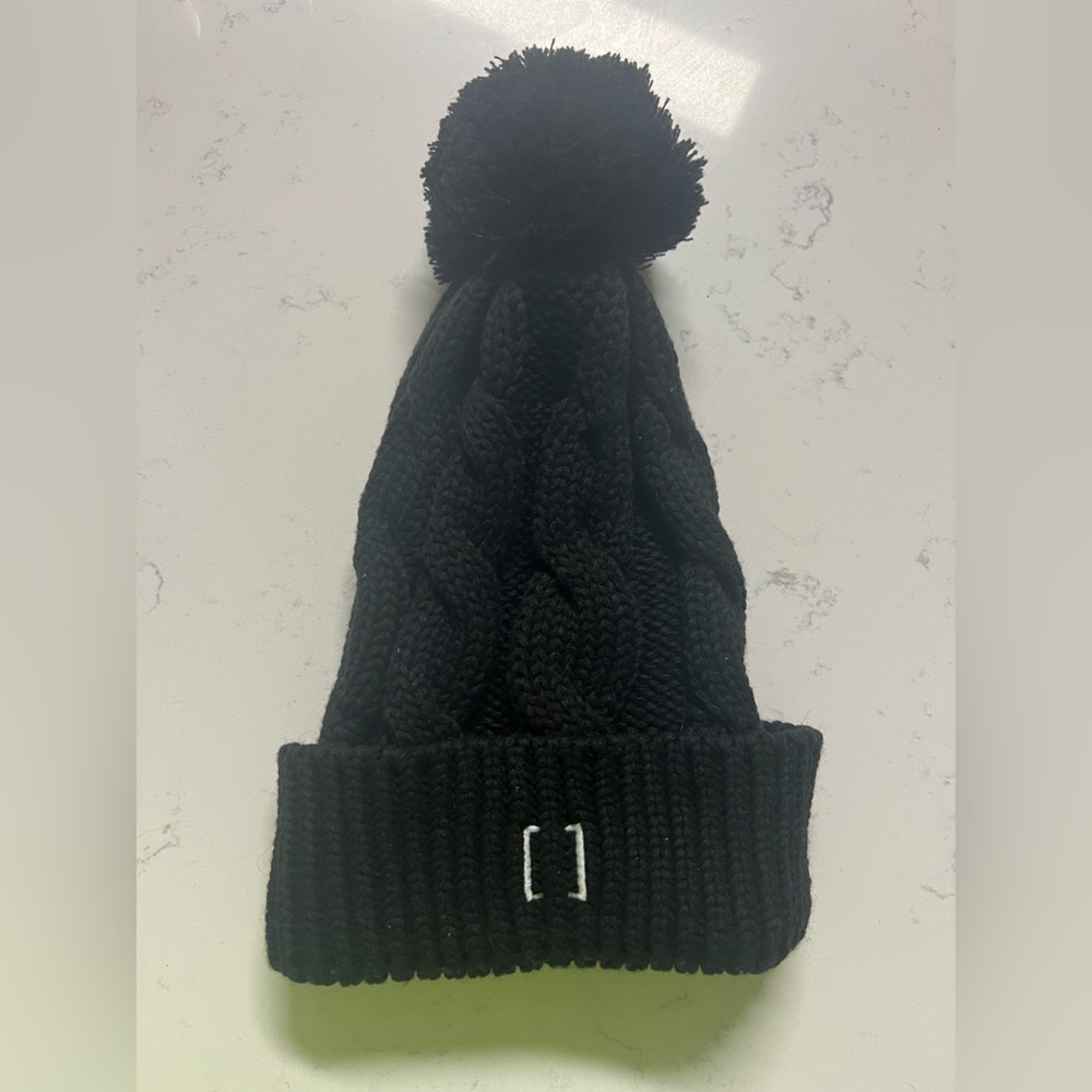 Black solidcore beanie, extra long